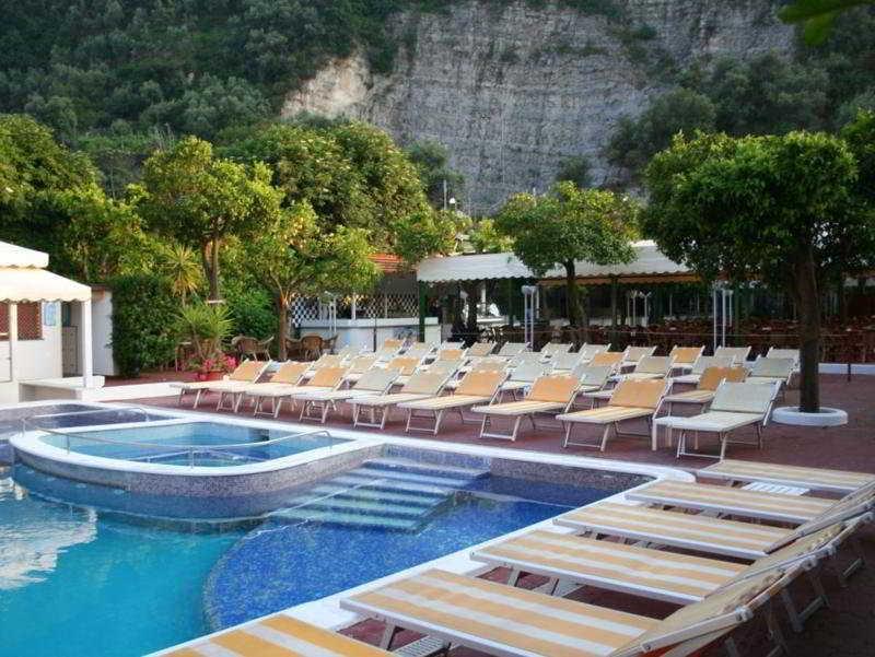 Grand Hotel Parco Del Sole Sant'Agnello Bagian luar foto