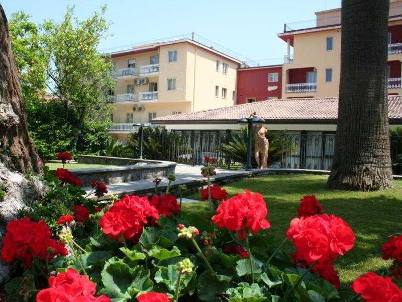 Grand Hotel Parco Del Sole Sant'Agnello Bagian luar foto