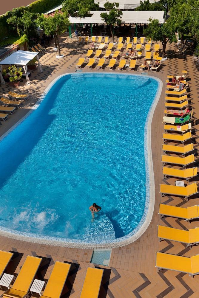 Grand Hotel Parco Del Sole Sant'Agnello Bagian luar foto