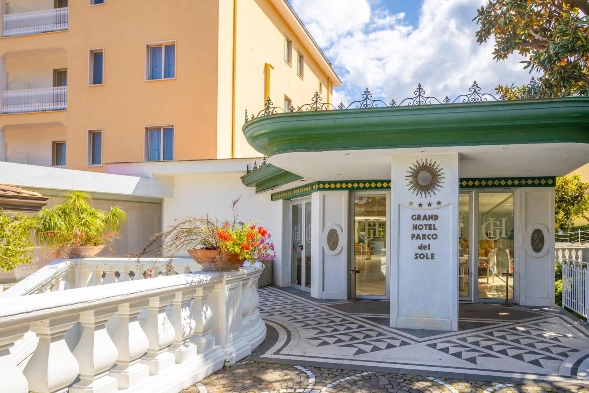 Grand Hotel Parco Del Sole Sant'Agnello Bagian luar foto