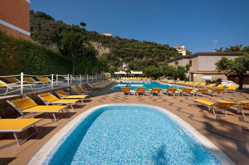 Grand Hotel Parco Del Sole Sant'Agnello Bagian luar foto